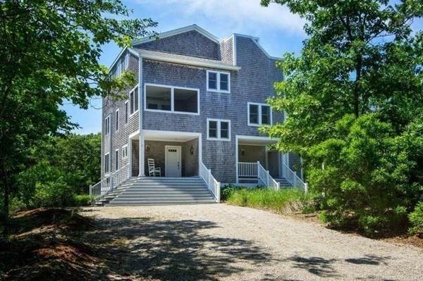 6 Nick's Way Westport, MA 02790