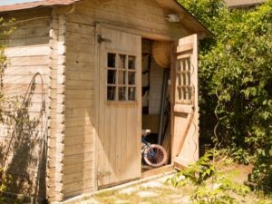 Essential Items You Need for Your She Shed