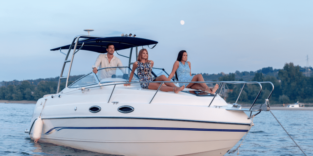 6 Tips for Boating During Memorial Day Weekend